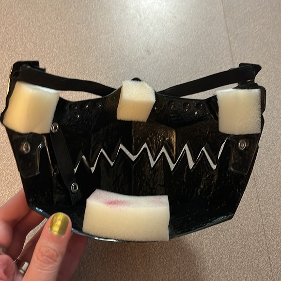 Halloween Mask - Picture 2 of 4